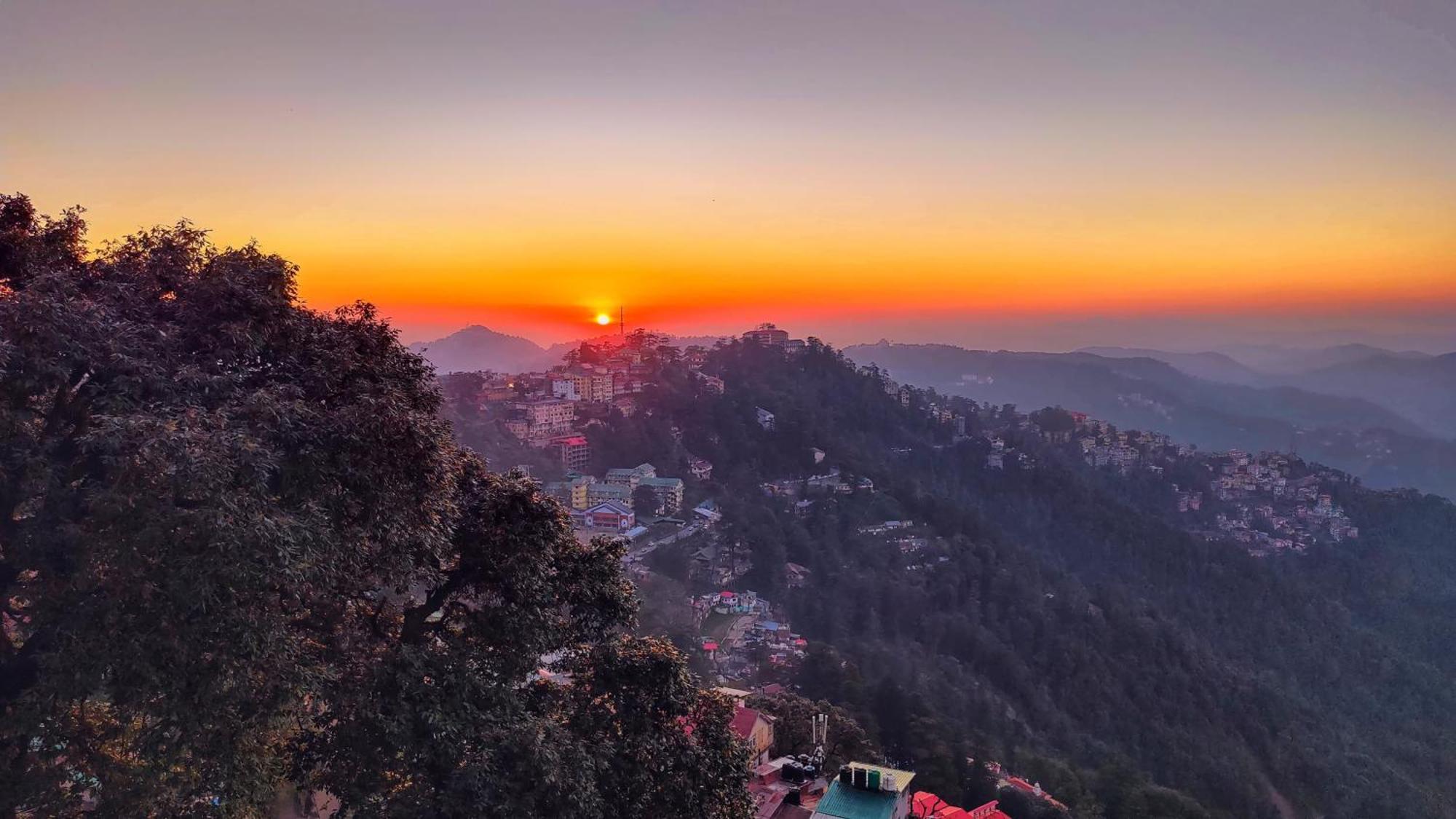 The Ashoka Inn 300Mts Walkable From Mall Road Shimla Esterno foto