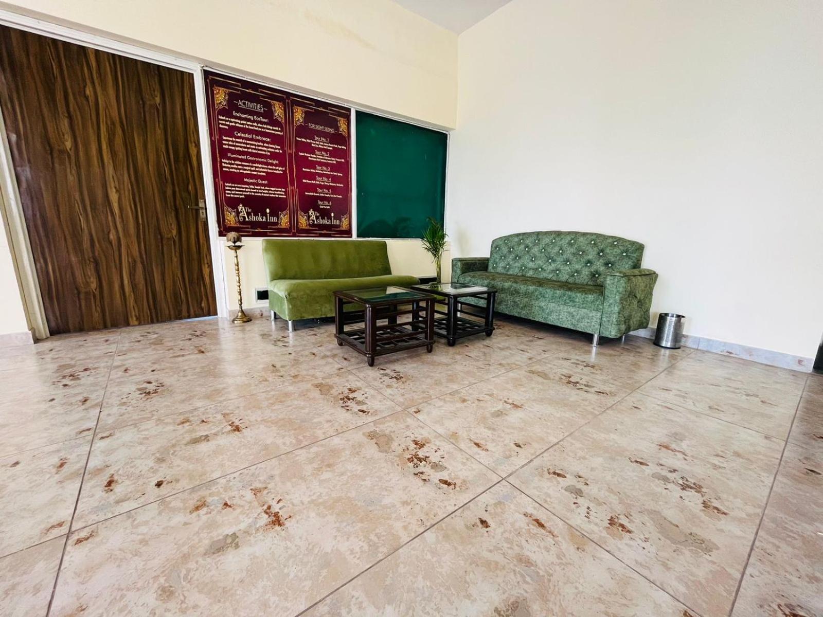The Ashoka Inn 300Mts Walkable From Mall Road Shimla Esterno foto