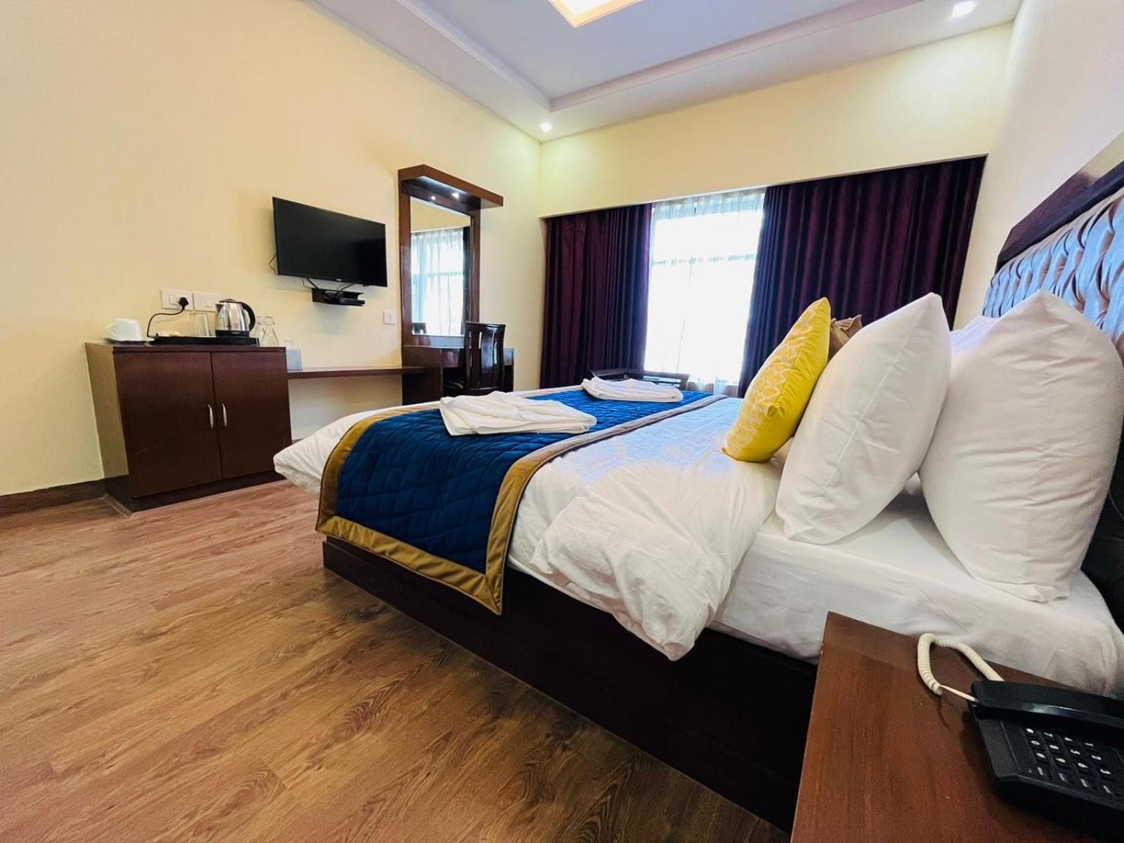 The Ashoka Inn 300Mts Walkable From Mall Road Shimla Esterno foto