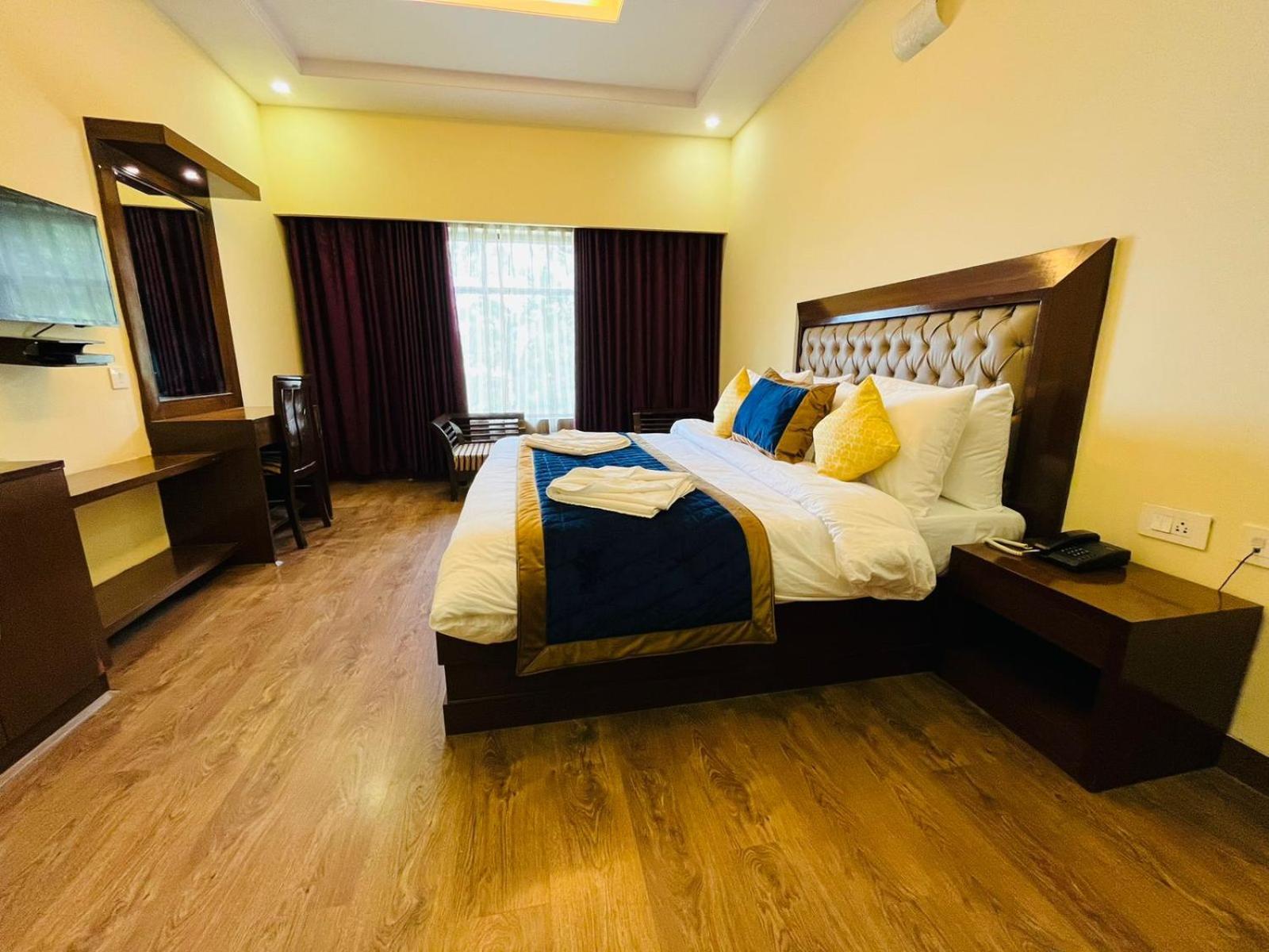 The Ashoka Inn 300Mts Walkable From Mall Road Shimla Esterno foto