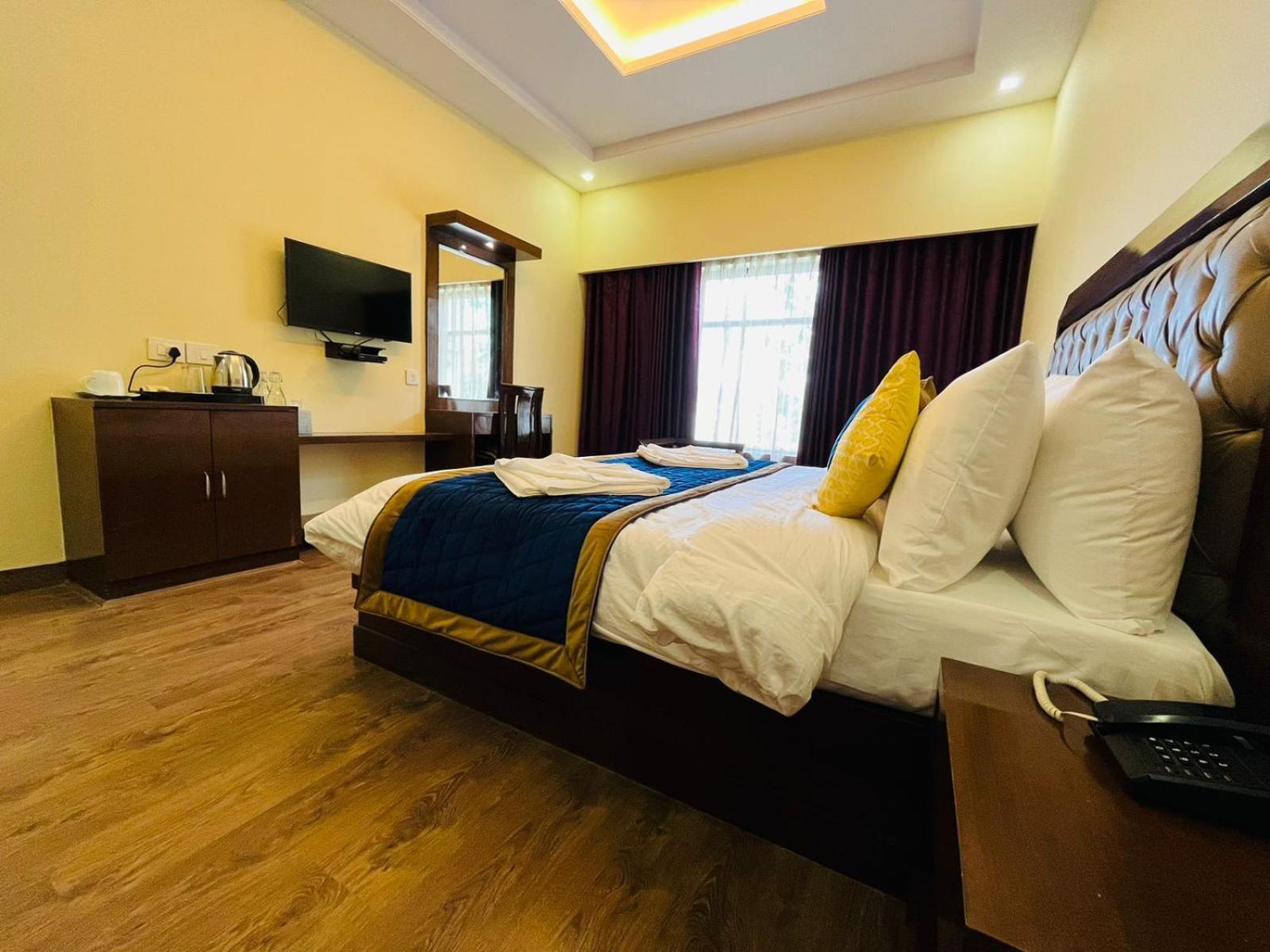 The Ashoka Inn 300Mts Walkable From Mall Road Shimla Esterno foto