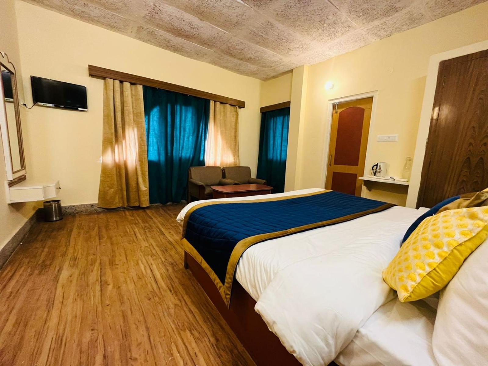 The Ashoka Inn 300Mts Walkable From Mall Road Shimla Esterno foto